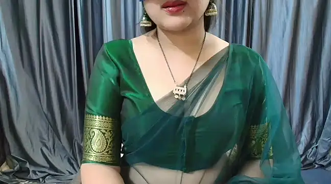 Snapshot of goldiwets chatting on March 2, 9:42 am goldiwets online show from March 2, 9:42 am