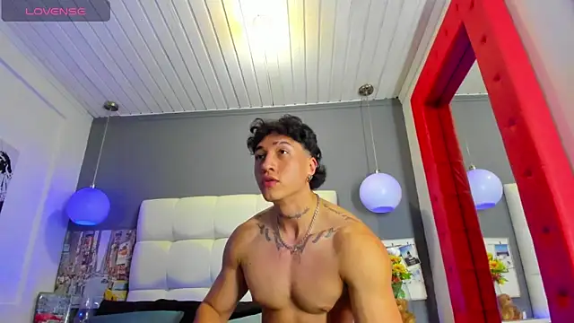 KaryBig3 online show from February 22, 4:40 am