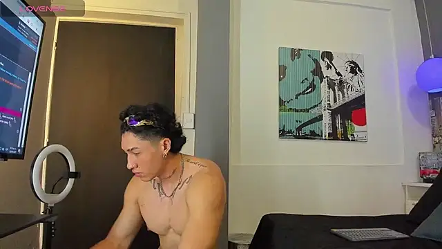 KaryBig3 online show from February 23, 9:16 pm