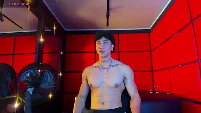 KaryBig3 online show from February 26, 4:47 am