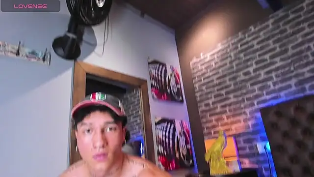 KaryBig3 online show from March 16, 4:52 am