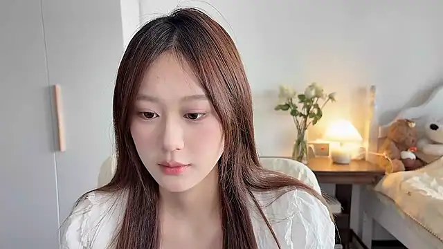 Cassie-20 online show from May 13, 4:43 am