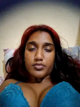 Snapshot of indianpink_lips chatting on December 14, 12:27 am indianpink lips online show from December 14, 12:27 am