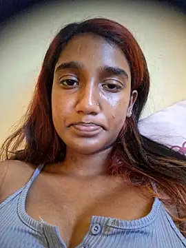 Snapshot of indianpink_lips chatting on February 3, 8:41 am indianpink lips online show from February 3, 8:41 am