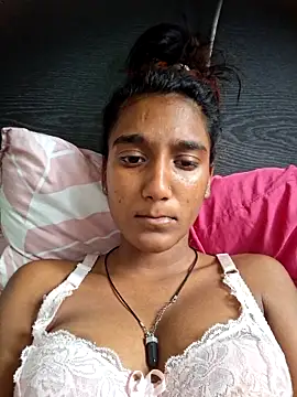 Snapshot of indianpink_lips chatting on March 6, 12:34 pm indianpink lips online show from March 6, 12:34 pm