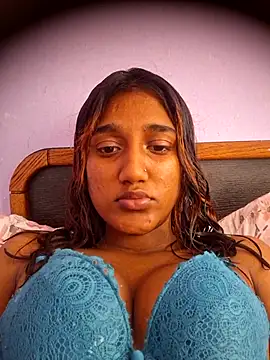 indianpink lips online show from May 7, 11:59 am