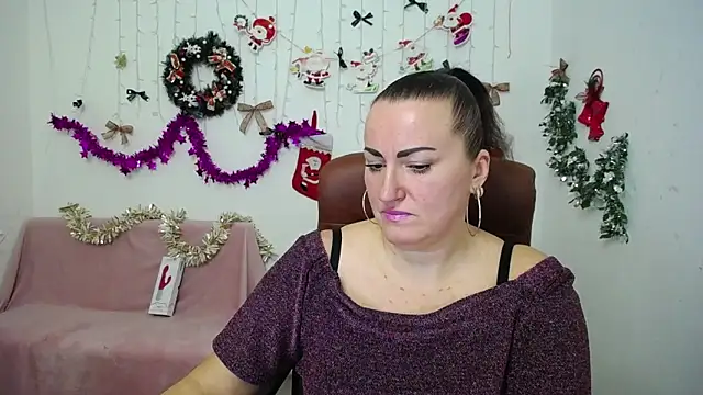 DianaMGG online show from December 21, 6:26 pm