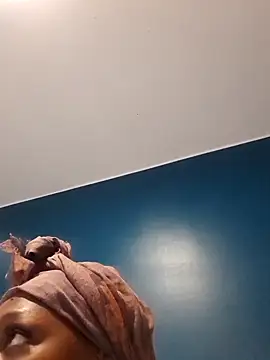 Karishma99  online show from October 27, 6:50 am