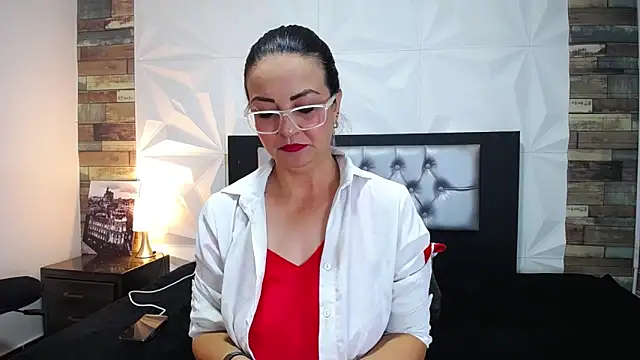 Azaahara  online show from February 22, 11:02 am