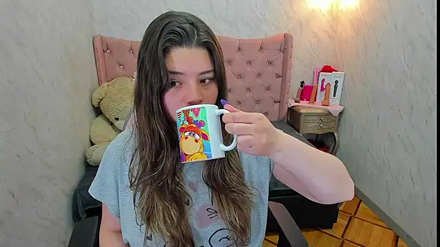 Snapshot of Lianngrace chatting on June 11, 2:04 pm Lianngrace online show from June 11, 2:04 pm