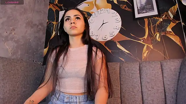 Natty roberts  online show from February 28, 7:56 pm