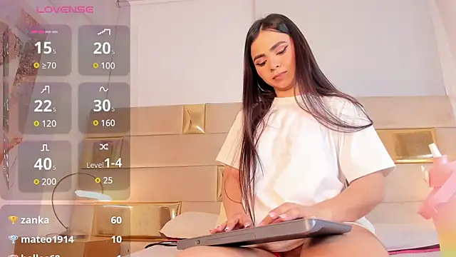 Natty roberts  online show from March 15, 11:28 pm