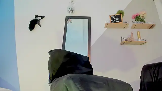 Snapshot of Aria_fitness chatting on November 25, 1:11 pm Aria fitness online show from November 25, 1:11 pm