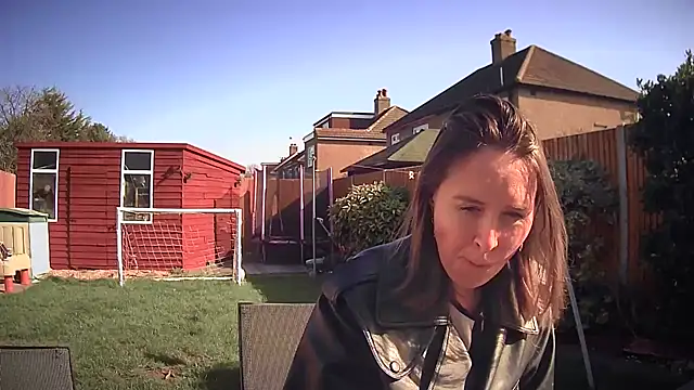 eatmypie69 online show from March 5, 11:39 am