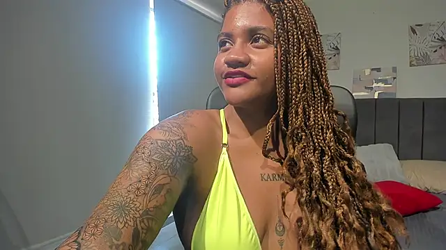 Snapshot of ZahraRose chatting on March 11, 4:29 pm ZahraRose online show from March 11, 4:29 pm