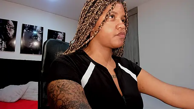 Snapshot of ZahraRose chatting on September 16, 6:42 pm ZahraRose online show from September 16, 6:42 pm