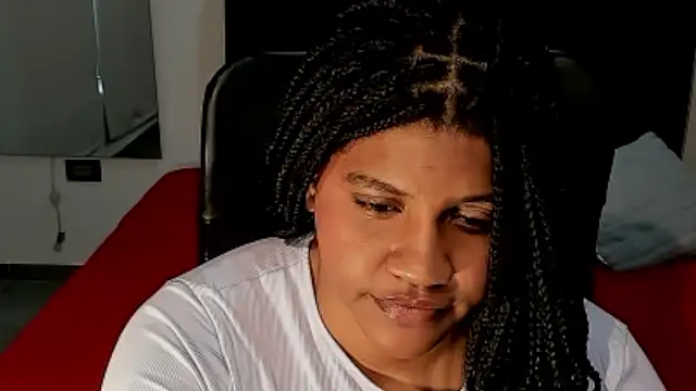 Snapshot of ZahraRose chatting on October 15, 7:58 pm ZahraRose online show from October 15, 7:58 pm