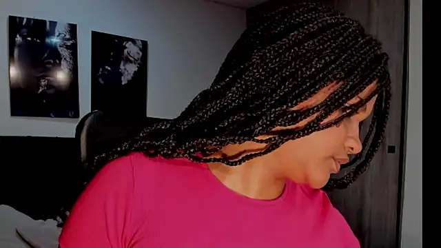 Snapshot of ZahraRose chatting on October 17, 8:11 pm ZahraRose online show from October 17, 8:11 pm