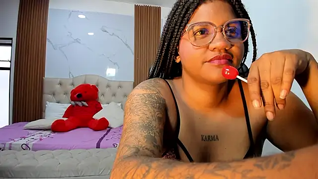 ZahraRose online show from February 2, 8:40 pm