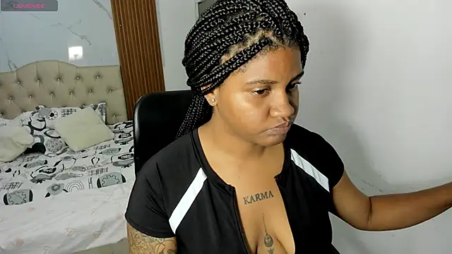 ZahraRose online show from April 28, 8:36 pm