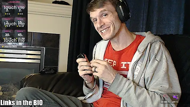 Snapshot of teninchty chatting on March 2, 1:26 am teninchty online show from March 2, 1:26 am