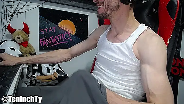 Snapshot of teninchty chatting on October 27, 4:55 pm teninchty online show from October 27, 4:55 pm