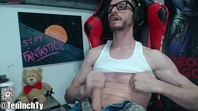 Snapshot of teninchty chatting on November 22, 5:17 am teninchty online show from November 22, 5:17 am