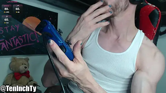 Snapshot of teninchty chatting on November 30, 5:11 am teninchty online show from November 30, 5:11 am