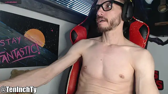 Snapshot of teninchty chatting on December 1, 5:07 pm teninchty online show from December 1, 5:07 pm