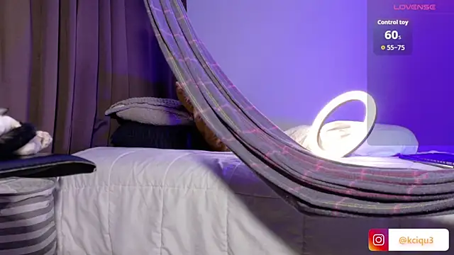 Snapshot of K_cique chatting on February 15, 7:16 am K cique online show from February 15, 7:16 am