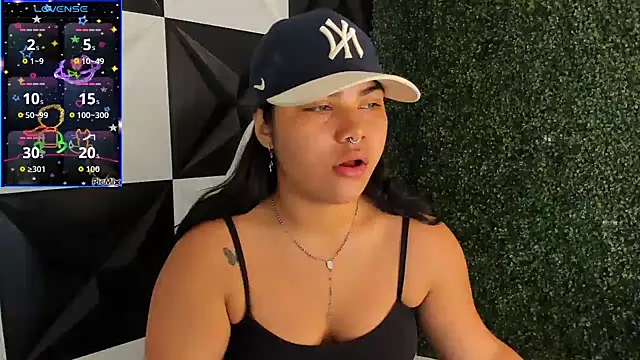 Snapshot of melany_rouse18 chatting on November 9, 7:56 pm melany rouse18 online show from November 9, 7:56 pm