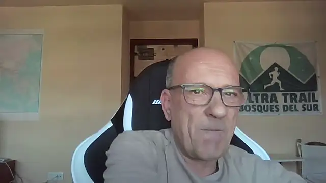 llopaco online show from April 26, 12:14 pm