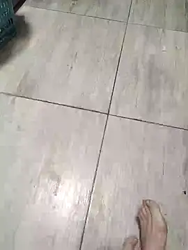 Snapshot of Loly2025 chatting on February 24, 8:03 pm Loly2025 online show from February 24, 8:03 pm