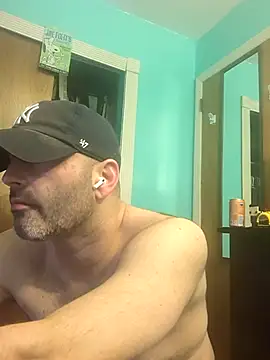 Snapshot of Novabear6996 chatting on February 26, 5:42 am Novabear6996 online show from February 26, 5:42 am