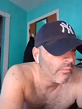 Snapshot of Novabear6996 chatting on March 9, 12:31 pm Novabear6996 online show from March 9, 12:31 pm