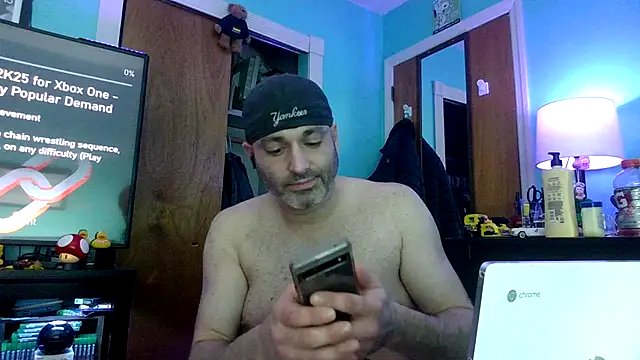 Snapshot of Novabear6996 chatting on November 29, 8:17 am Novabear6996 online show from November 29, 8:17 am