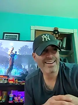 Snapshot of Novabear6996 chatting on May 12, 6:05 pm Novabear6996 online show from May 12, 6:05 pm