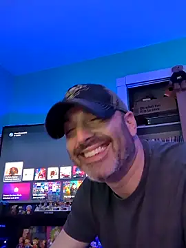 Snapshot of Novabear6996 chatting on May 30, 1:03 am Novabear6996 online show from May 30, 1:03 am