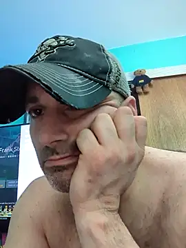 Snapshot of Novabear6996 chatting on June 2, 2:02 am Novabear6996 online show from June 2, 2:02 am