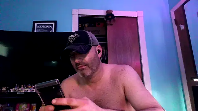 Snapshot of Novabear6996 chatting on June 29, 10:15 am Novabear6996 online show from June 29, 10:15 am