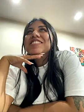 Snapshot of Karla_Stein2025 chatting on November 5, 3:06 am Karla Stein2025 online show from November 5, 3:06 am