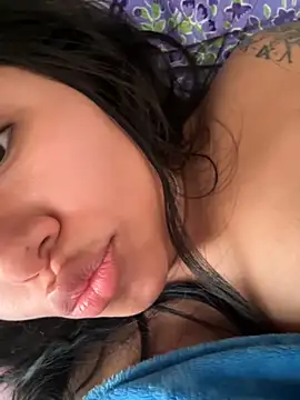 Snapshot of Karla_Stein2025 chatting on November 17, 1:17 pm Karla Stein2025 online show from November 17, 1:17 pm