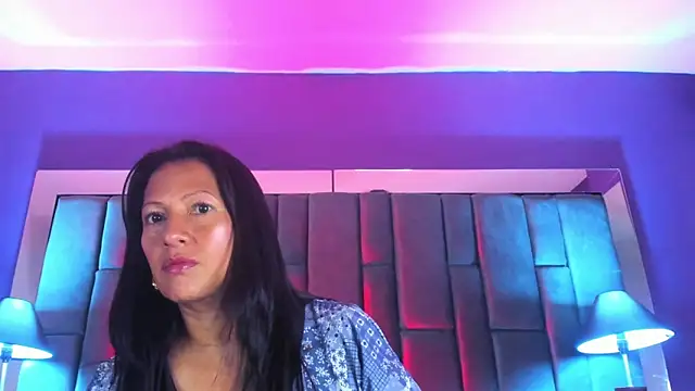 Snapshot of Aisha_Nowak chatting on March 7, 12:15 am Aisha Nowak online show from March 7, 12:15 am