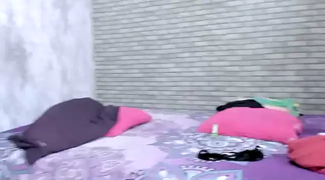 crazylatinagirls online show from February 17, 7:37 am