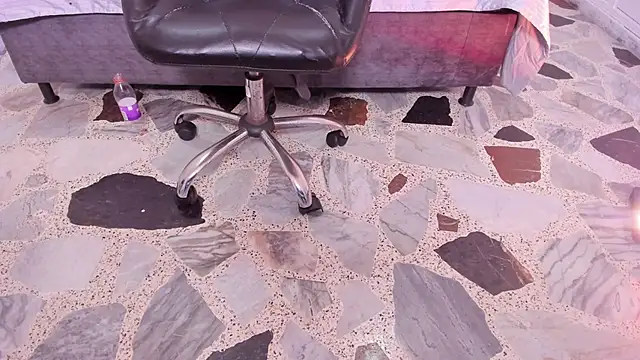 JacobRoberts1 online show from March 16, 7:48 am