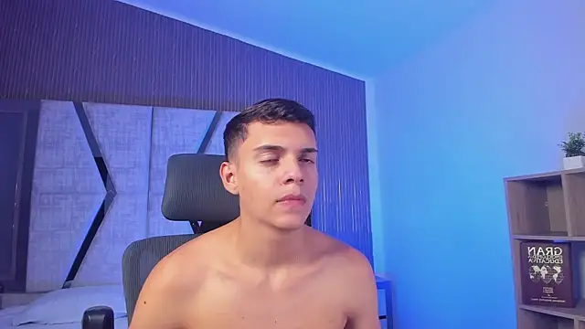 JacobRoberts1 online show from October 3, 7:44 pm