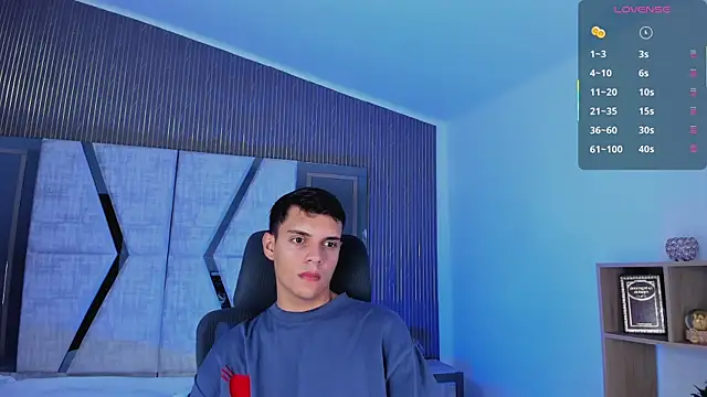 JacobRoberts1 online show from October 19, 8:20 pm