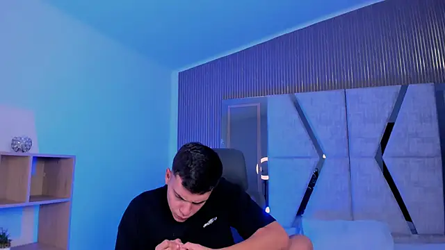 JacobRoberts1 online show from October 29, 9:05 pm