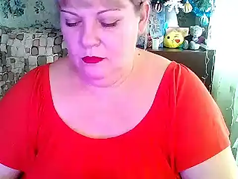 Snapshot of FlowerButterf chatting on January 7, 11:05 am FlowerButterf online show from January 7, 11:05 am