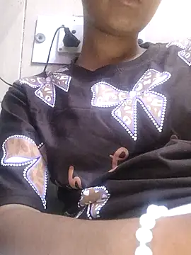 Snapshot of Aaradhna-hoy chatting on September 10, 10:26 am Aaradhna-hoy online show from September 10, 10:26 am